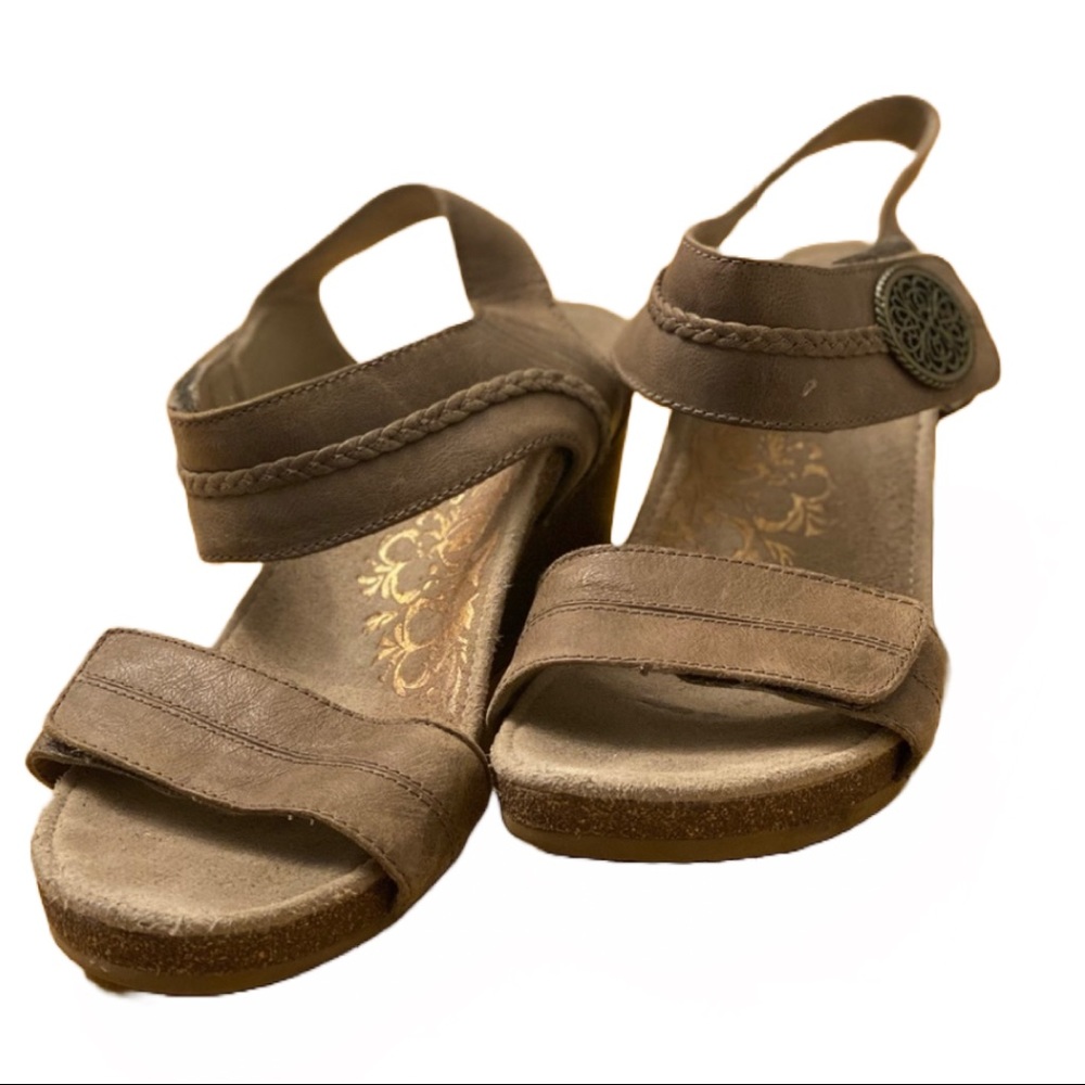 Aetrex Orthopedic Wedges